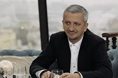 «Выйти из особняка». Богомолов написал статью с осуждением элиты