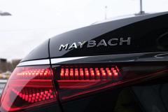 Российский миллиардер из-за санкций купил два Maybach, один — на запчасти
