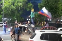 В Екатеринбурге болельщики бурно отметили победу сборной России