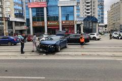 «Летел по рельсам»: из-за аварии на Радищева встали трамваи