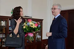 «Мисс Россия 2015» София Никитчук встретилась с Александром Якобом