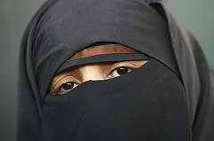 «Ты террористка!». 16-летнюю екатеринбурженку с «холтером» высадили из автобуса