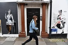 В Екатеринбурге начался нелегальный фестиваль стрит-арта