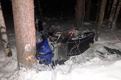 Два водителя снегоходов погибли в выходные на Среднем Урале