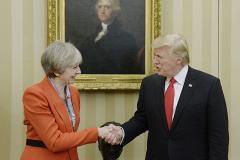 Трамп получил официальное приглашение от Елизаветы II посетить Британию
