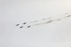 Пилотажная группа «Русь» выступила с авиашоу в небе над Эльмашем