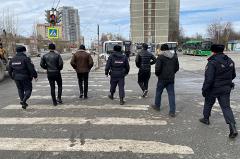 В Екатеринбурге спецназ жёстко задержал двоих парней