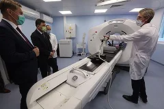 Куйвашев рассказал, когда больницы Свердловской области возобновят полноценную работу