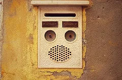 Жители Эльмаша обвинили домофонную компанию в краже имущества