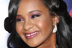 Дочь Уитни Хьюстон вышла из комы