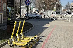 Звезда «Уральских пельмений» пришла в ужас от поведения самокатчиков в Екатеринбурге