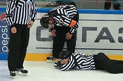 Тренер «Автомобилиста» объяснил скандальную концовку матча с «Динамо»