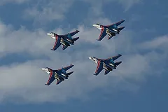 Источник назвал основную версию катастрофы Су-27 в Подмосковье