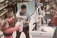 Военные подключились к поиску участника СВО, избившего екатеринбурженку в магазине на Эльмаше