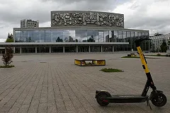 SuperJob: За запрет сервисов электросамокатов выступает 36% екатеринбуржцев