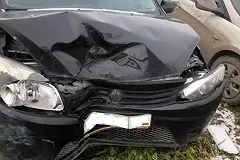 В Свердловской области влюбленный мужчина пытался убить бывшую девушку её же машиной