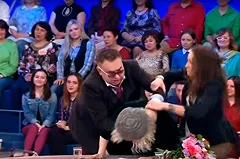 Садальский схватил Васильеву за горло на ток-шоу у Малахова