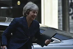 СМИ узнали об отмене Трампом встречи с Мэй из-за ее «поучительного тона»