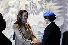 Анджелина Джоли задумала вернуть Брэда Питта