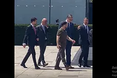 Премьер Люксембурга унизил Зеленского неприличным жестом (ВИДЕО)