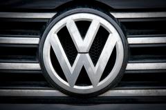 Компания Volkswagen снизила российские цены на Passat
