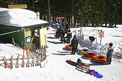 Жительница Прикамья разбилась во время катания на тюбинге