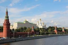 Скандал с жителем Екатеринбурга, убитым росгвардейцами после кражи обоев, дошёл до Кремля