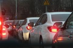 Свердловские водители встали в огромную пробку на Пермском тракте