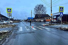 В свердловском посёлке водитель Ford отвлёкся от дороги и насмерть сбил 14-летнюю школьницу на «зебре»