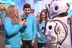 «Россия 24» выдала за новейшего робота ряженого в костюм аниматора