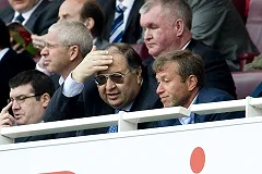 Усманов устыдился долга перед Капелло