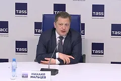 Михаил Мальцев рассказал, сколько уральских туристов не могут вернуться домой из-за рубежа