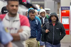 Более 4 тысяч боевиков ИГ проникли в Европу под видом беженцев