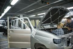 Эксперты предупредили о возможном закрытии до шести автозаводов в России