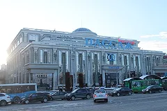 «Количество посетителей осталось прежним»: в Екатеринбурге активно дезинфицируют торговые центры