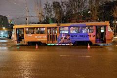 Женщина, которую задавил трамвай в Екатеринбурге, умерла