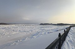 Спасенный из полыньи на Белоярском водохранилище умер в больнице