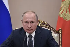Владимир Путин заявил, что РФ создаст свои ракеты средней дальности в ответ США