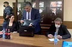 Очередная свидетельница заявила в суде, что Ефремов был в машине один