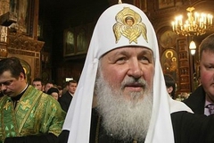 Патриарх Кирилл просит удочерить написавшую ему девочку
