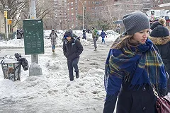 «ВКонтакте» предложили запретить детям ходить без шапки и подворачивать штаны