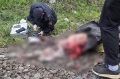В Екатеринбурге поезд насмерть сбил молодого человека