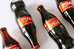 «Известия»: из России могут исчезнуть иностранные газировки и алкоголь