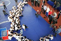 Южноуралец попросил Путина защитить Емельяненко от чеченских чиновников