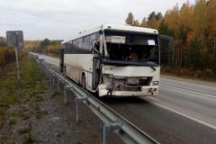 На Серовском тракте водитель автобуса, полного пассажиров, уснул за рулем