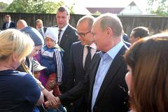 Путин подарил путевку в Сочи жительнице барака из Ижевска