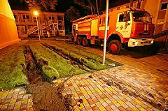 Брат с сестрой подожгли квартиру, желая повторить эксперимент из интернета