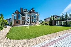 В Екатеринбурге продают дом почти за 100 миллионов рублей