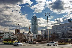 Мэрия не будет переделывать велодорожку на проспекте Ленина шириной в метр