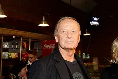 Писатель из Камышлова рассказал, как Задорнов предлагал писать ему тексты